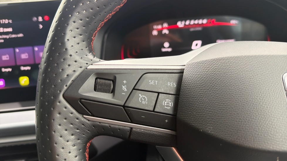 Seat Arona Se White #32