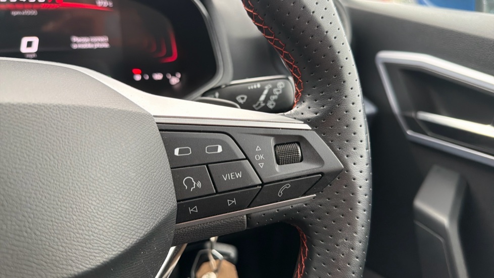 Seat Arona Se White #33