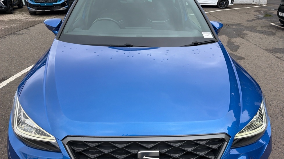 Seat Arona Se White #8
