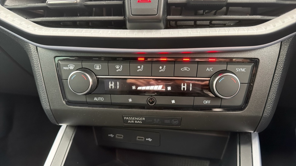 Seat Arona Se White #41