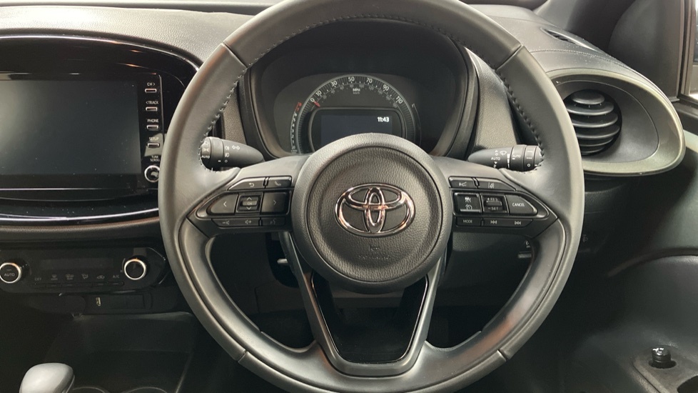 Toyota Aygo X Edge Green #5