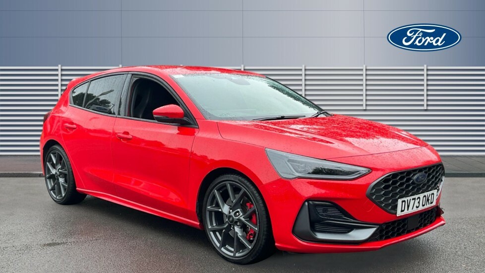 Ford Focus St Red
