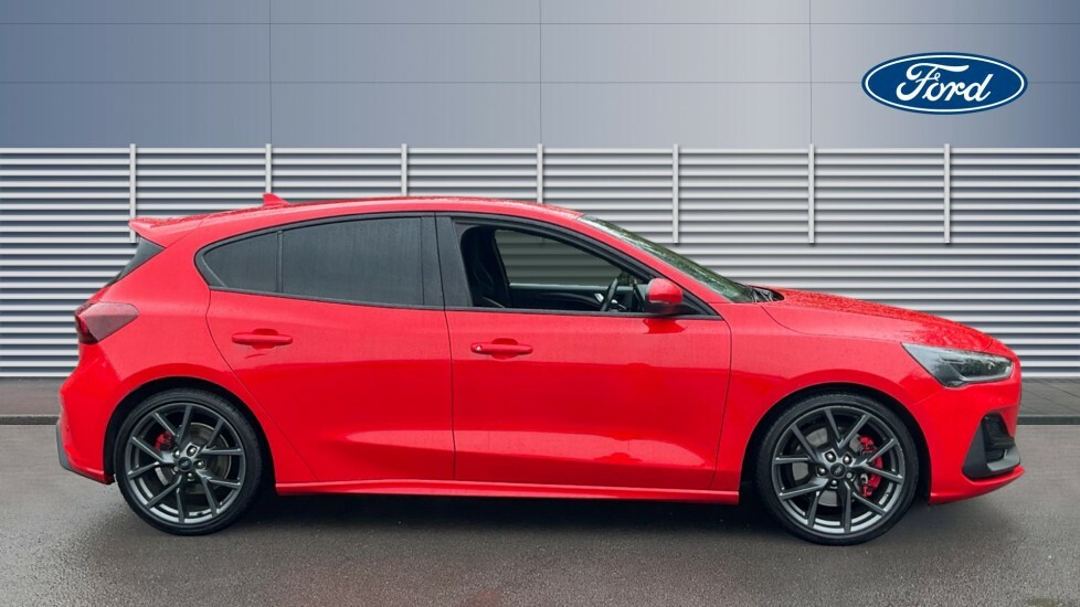 Ford Focus St Red #5