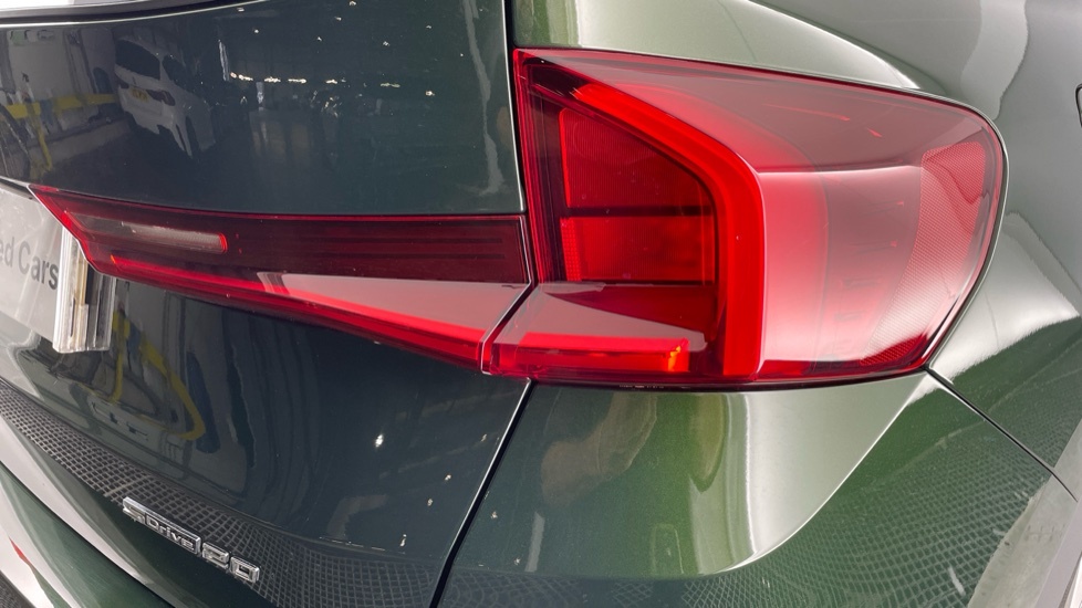 BMW X1 Sdrive 20I Mht Xline Tech Plus Step Green #22