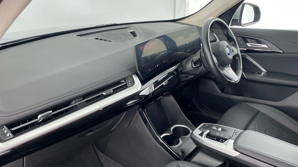 BMW iX1 M Sport Blue #7