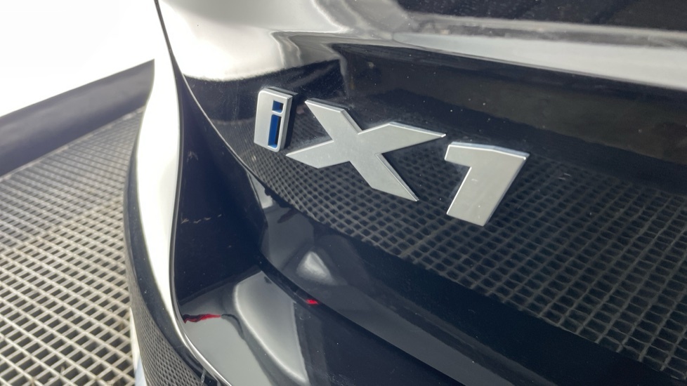 BMW iX1 M Sport Blue #43