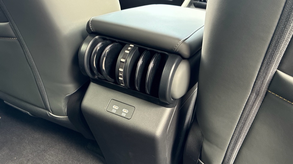 Byd Atto 3 74.8Kwh Design #18