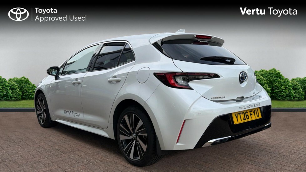 Toyota Corolla Design White #4