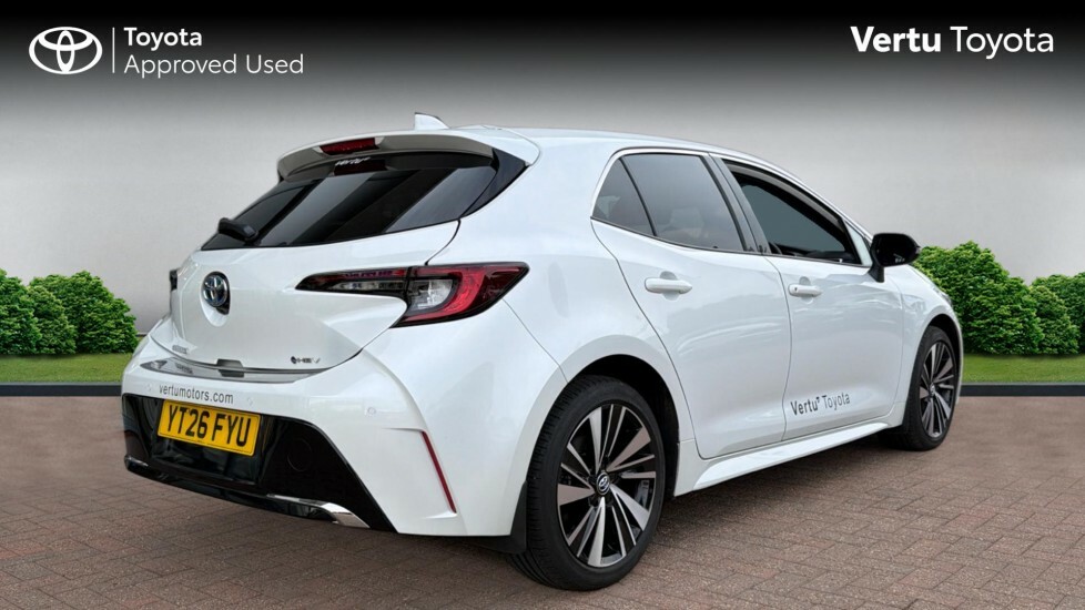 Toyota Corolla Design White #2
