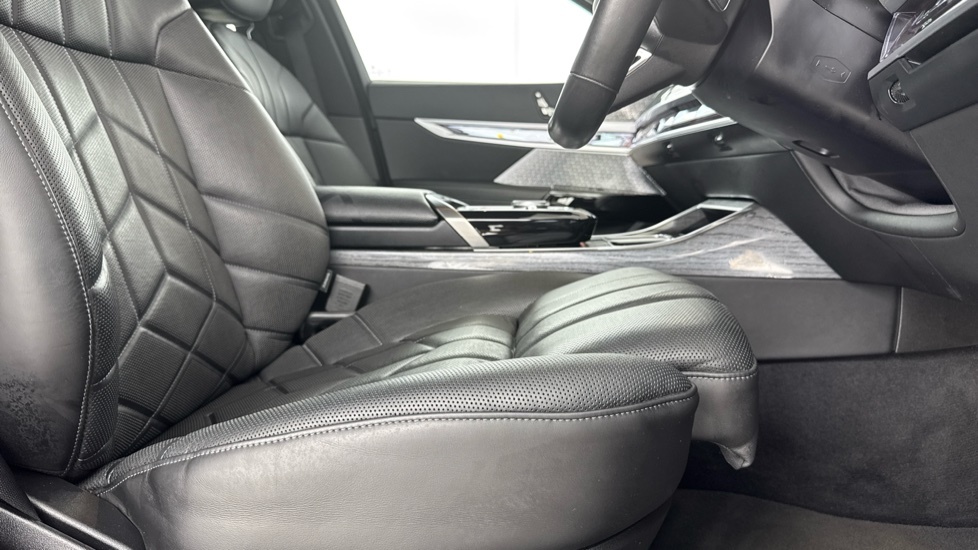 BMW 7 Series M760e Xdrive Black #50