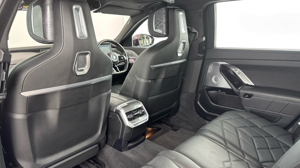 BMW 7 Series M760e Xdrive Black #38