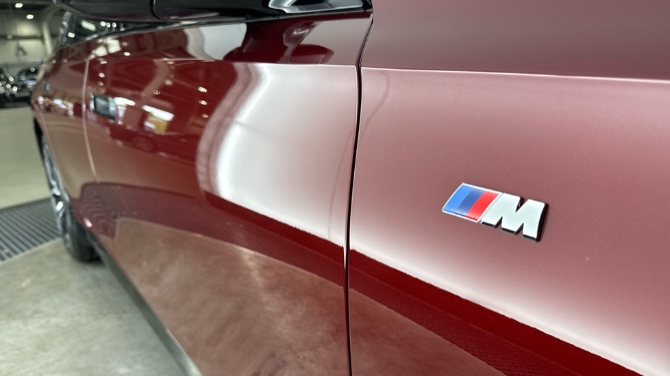 BMW 7 Series M760e Xdrive Black #31