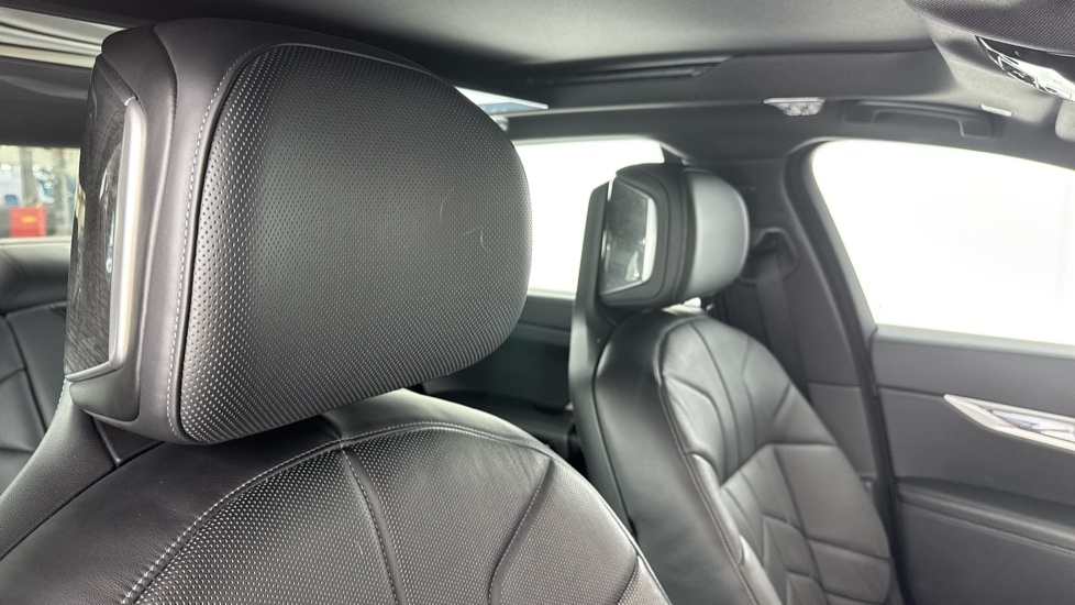 BMW 7 Series M760e Xdrive Black #52