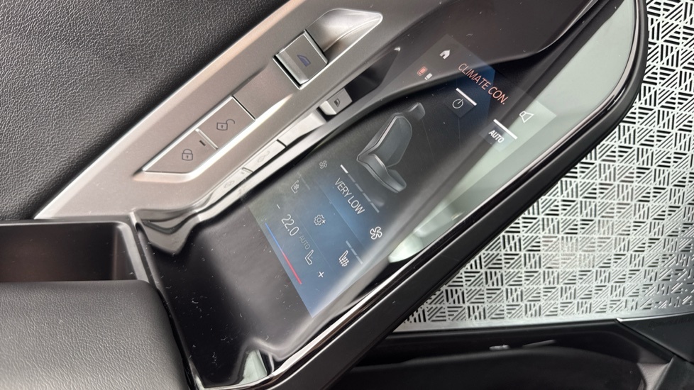 BMW 7 Series M760e Xdrive Black #49