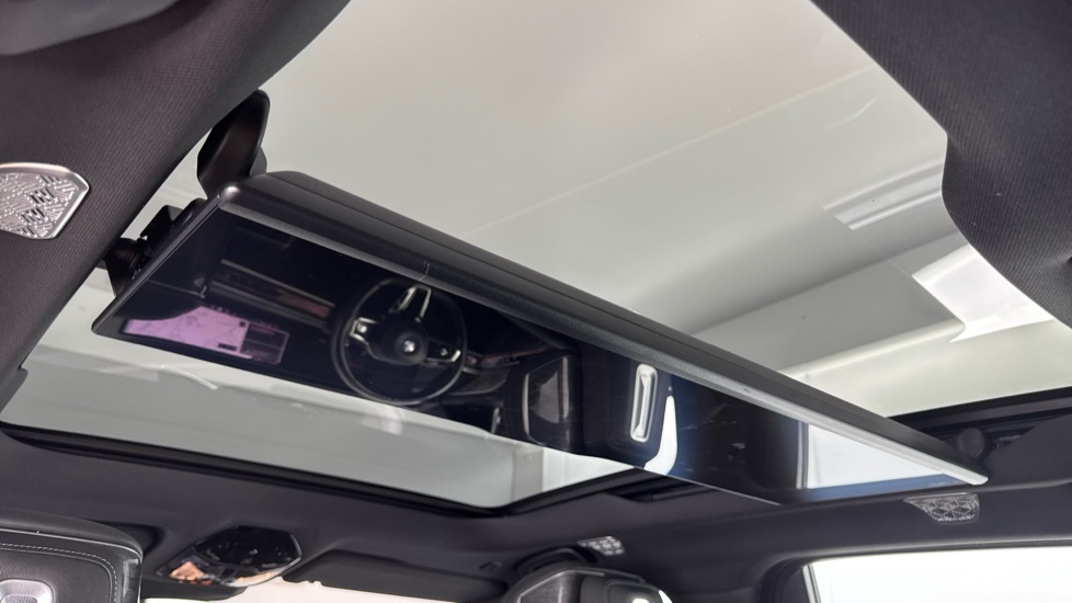 BMW 7 Series M760e Xdrive Black #48