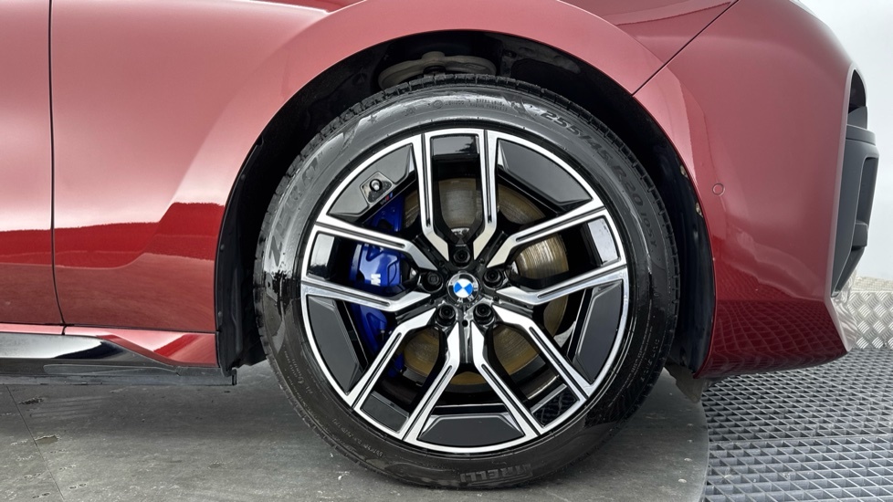 BMW 7 Series M760e Xdrive Black #13