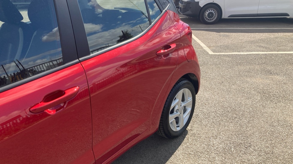 Hyundai I10 Hatchback  #33