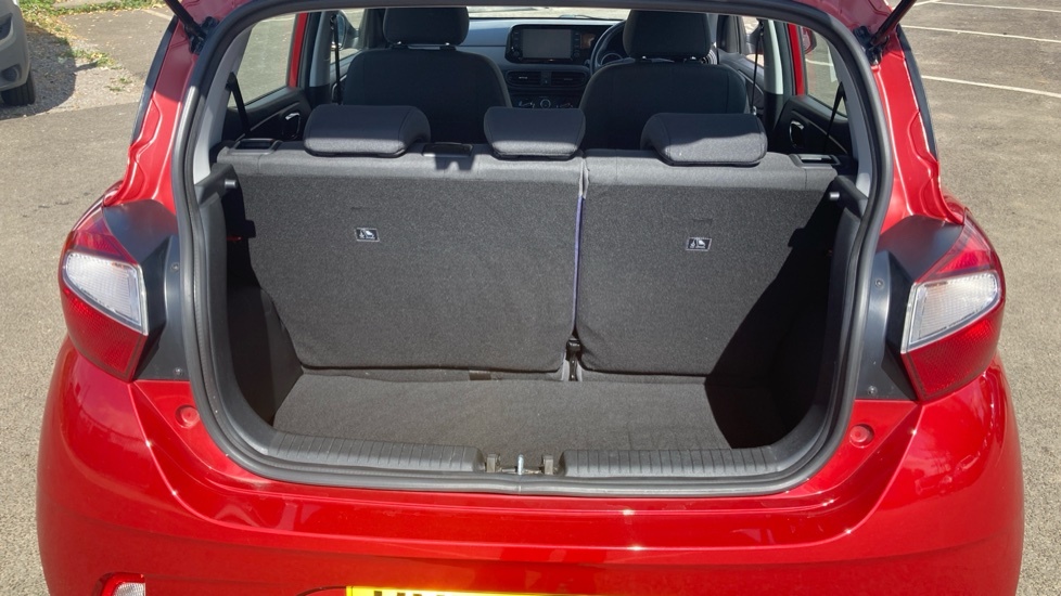 Hyundai I10 Se Connect Red #4