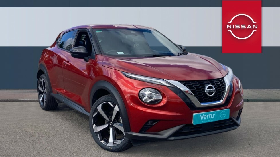 Nissan Juke Tekna Red