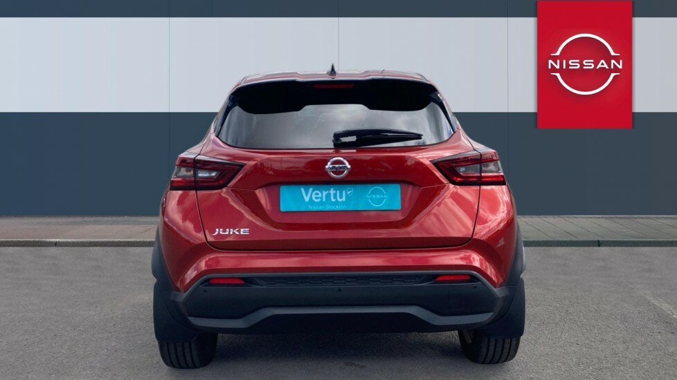 Nissan Juke Tekna Red #6
