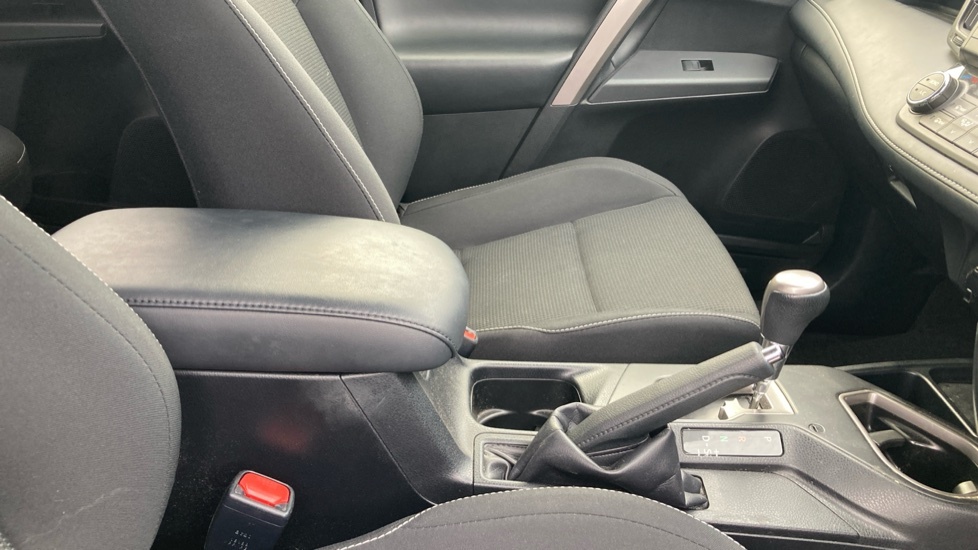 Toyota Rav 4 Icon Tech Grey #18