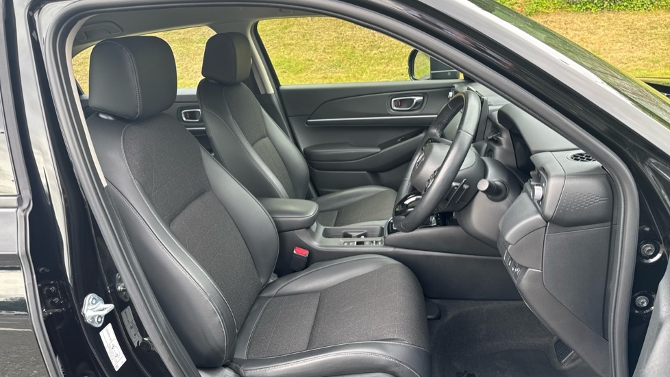 Honda Hr-V Advance White #32