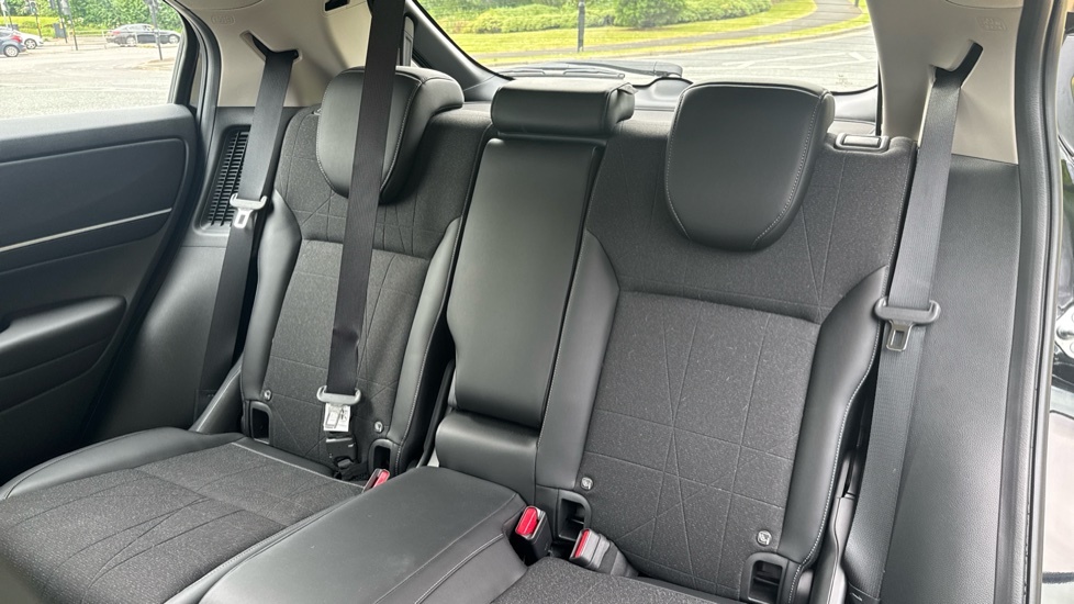 Honda Hr-V Advance White #8
