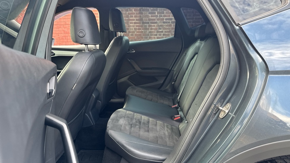 Seat Arona Tsi Fr Red #15