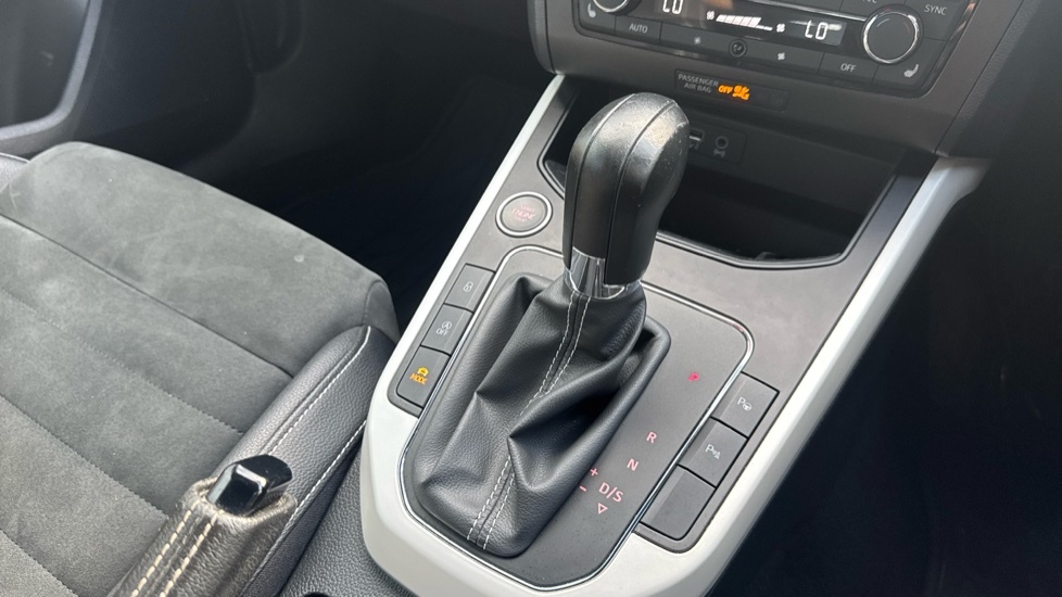 Seat Arona Tsi Fr Red #27