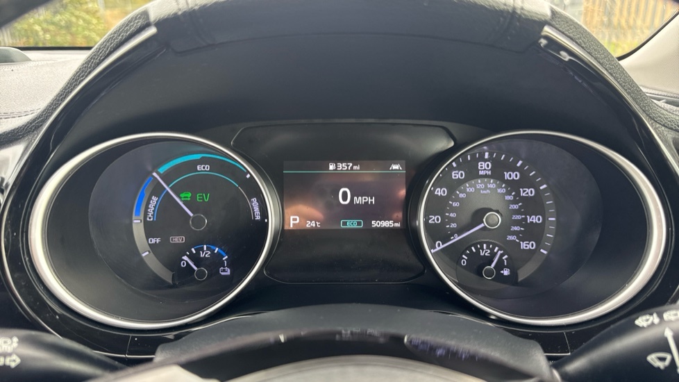 Kia Xceed 1.5 T-gdi 2 White #18