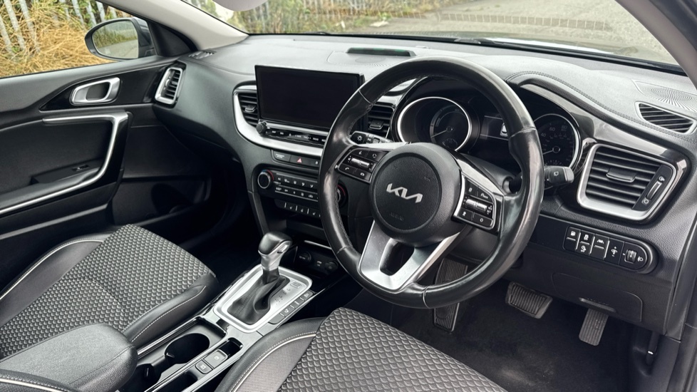 Kia Xceed 1.5 T-gdi 2 White #11