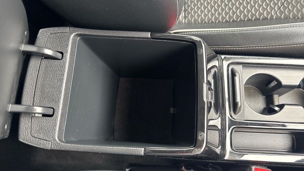 Kia Xceed 1.5 T-gdi 2 White #34