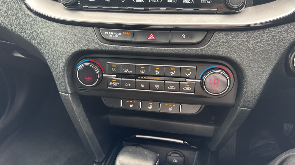 Kia Xceed 1.5 T-gdi 2 White #33