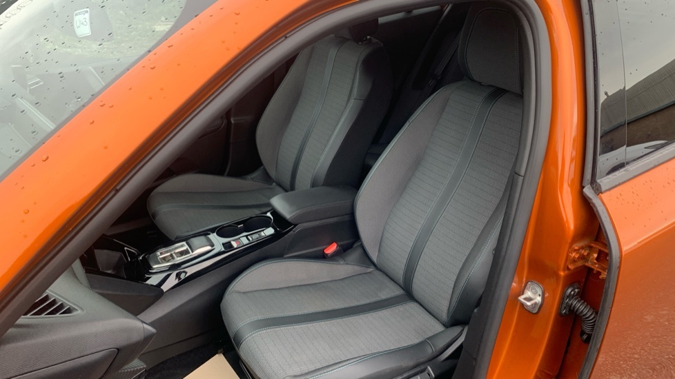 Peugeot 2008 Active Blue #31