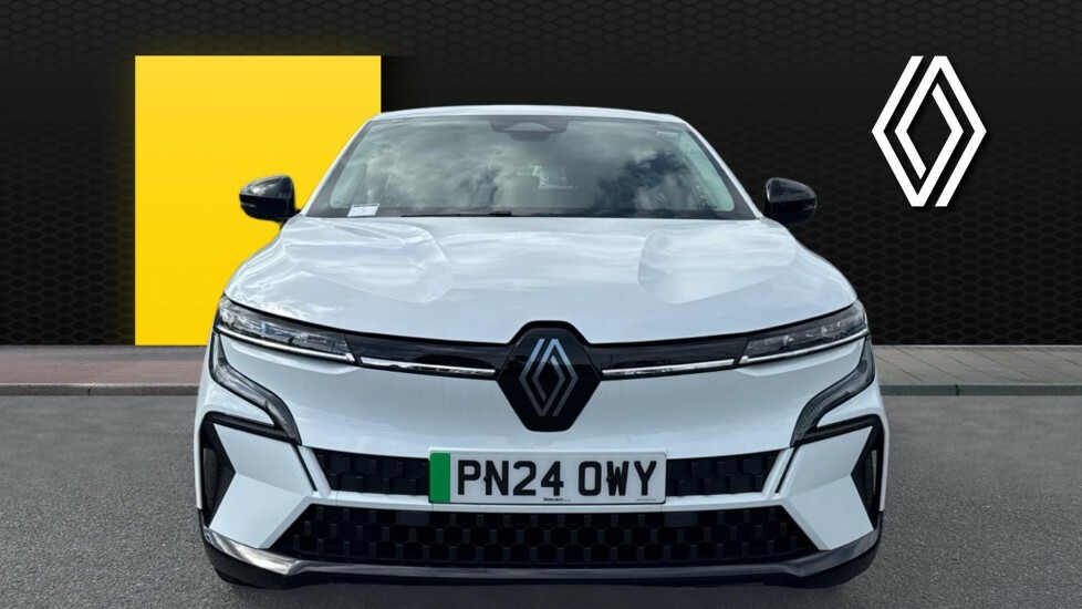 Renault Megane E-Tech Equilibre White #3
