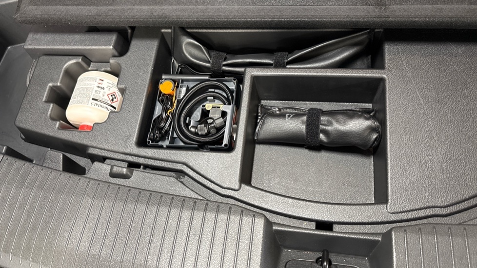 Nissan X-Trail E-power Tekna Grey #69