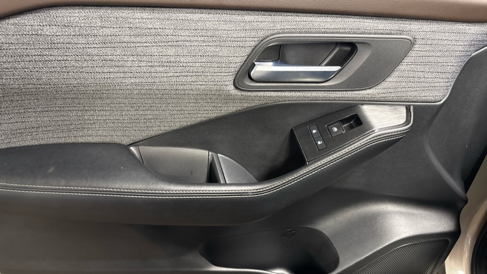 Nissan X-Trail E-power Tekna Grey #70