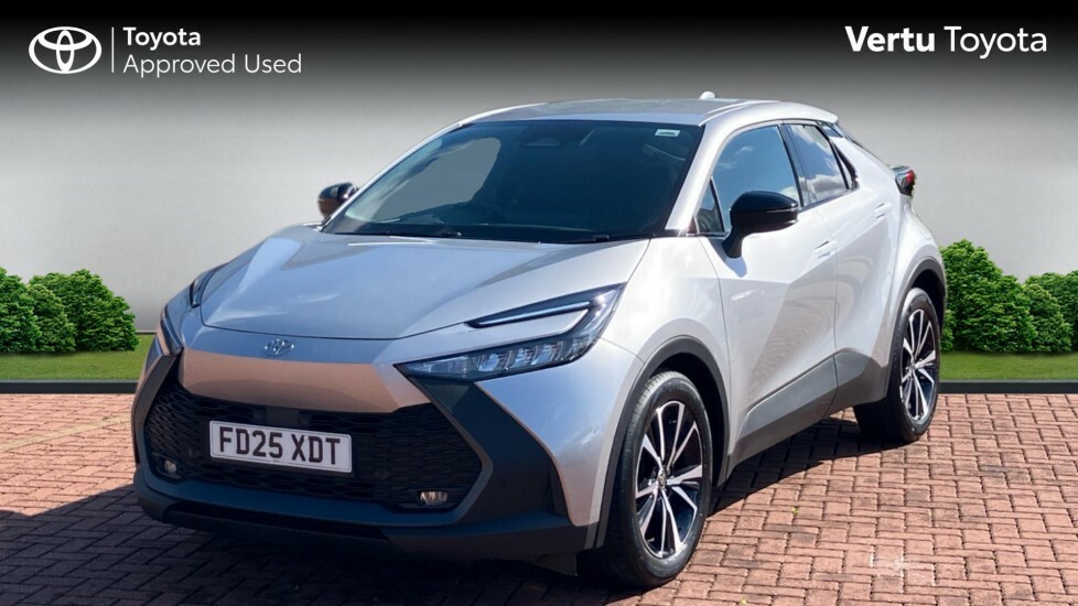 Toyota C-Hr Design White #3