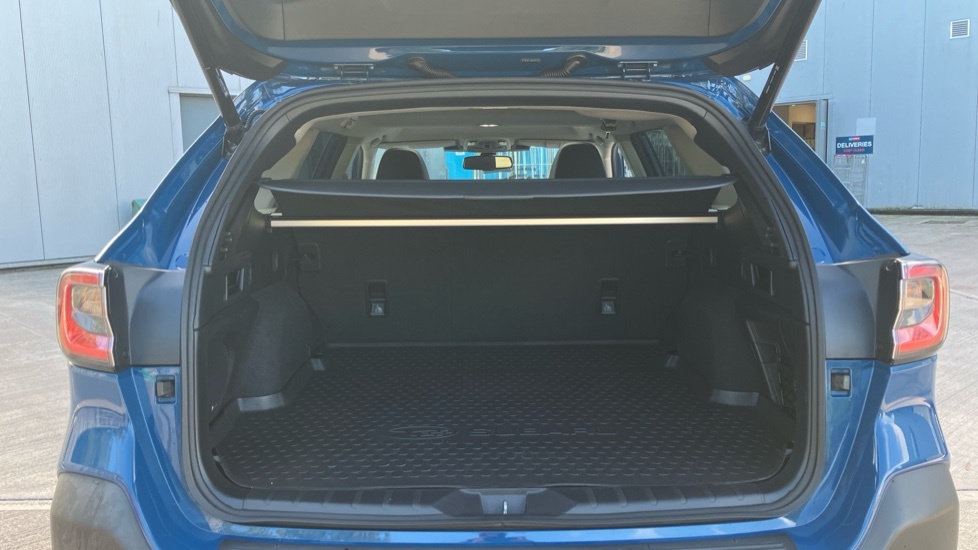 Subaru Outback Touring X Blue #4