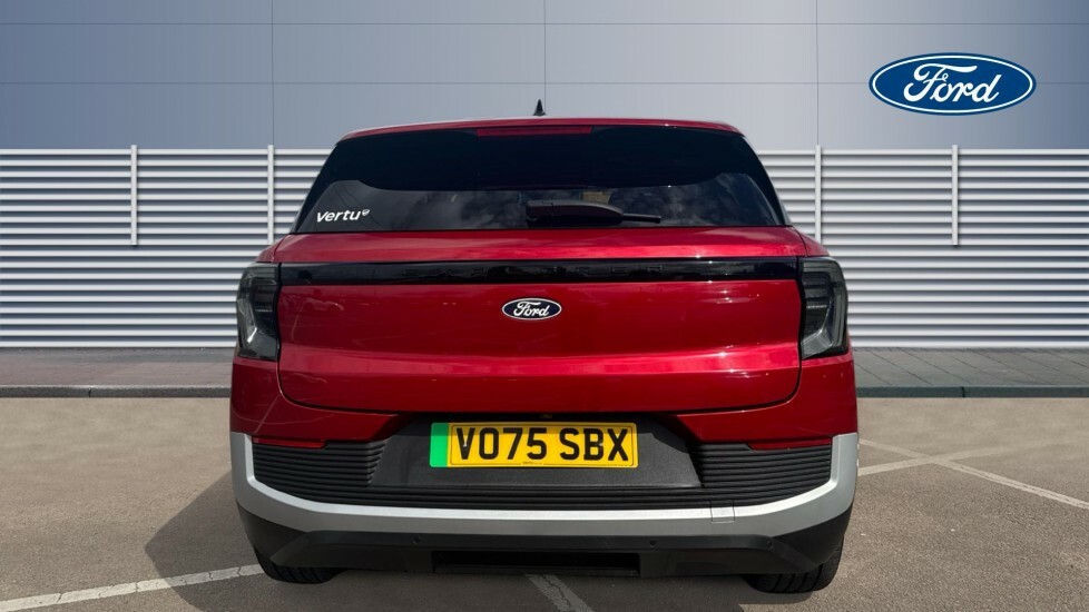 Ford Explorer Premium Red #6