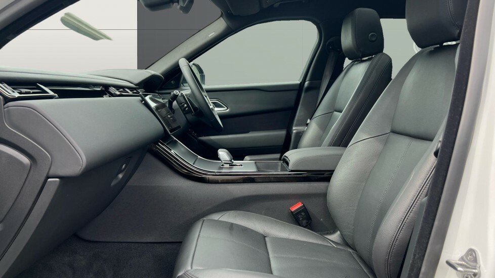 Land Rover Range Rover Velar Dynamic Se White #3