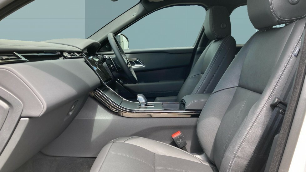 Land Rover Range Rover Velar Belgravia Edition White #3