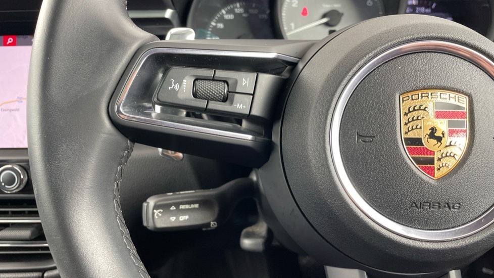 Porsche Macan Pdk Euro 6 White #17
