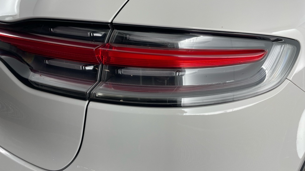 Porsche Macan Pdk Euro 6 White #22