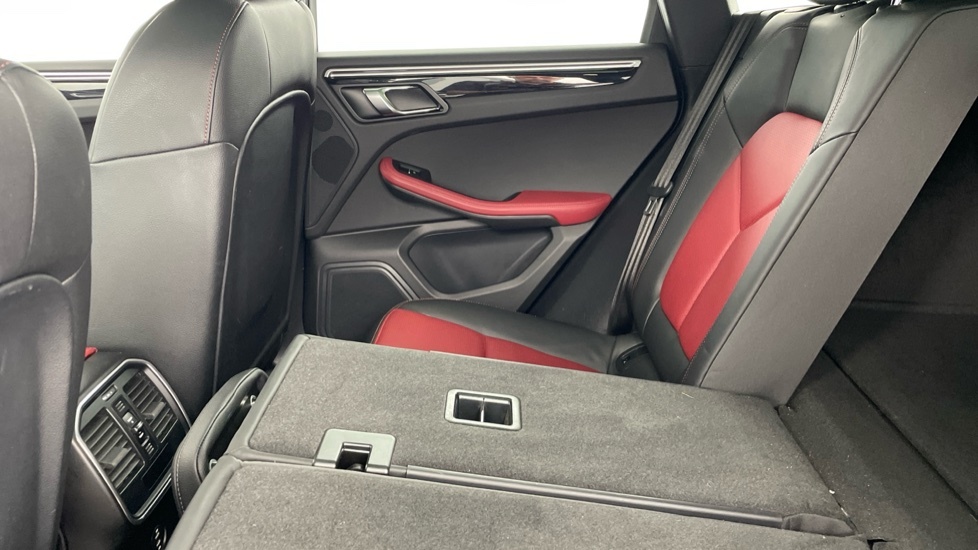 Porsche Macan Pdk Euro 6 White #32
