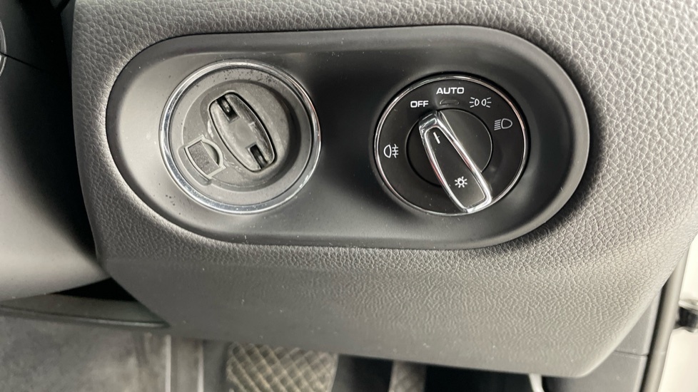 Porsche Macan Pdk Euro 6 White #45