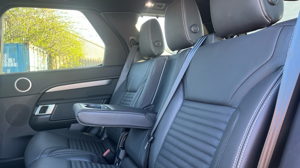 Land Rover Discovery Dynamic Se Black #23