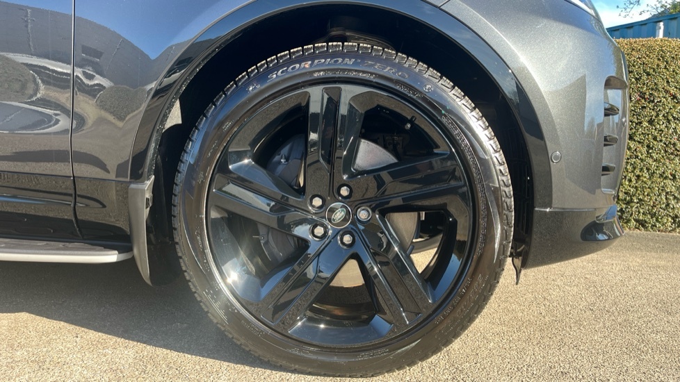 Land Rover Discovery Dynamic Se Black #8