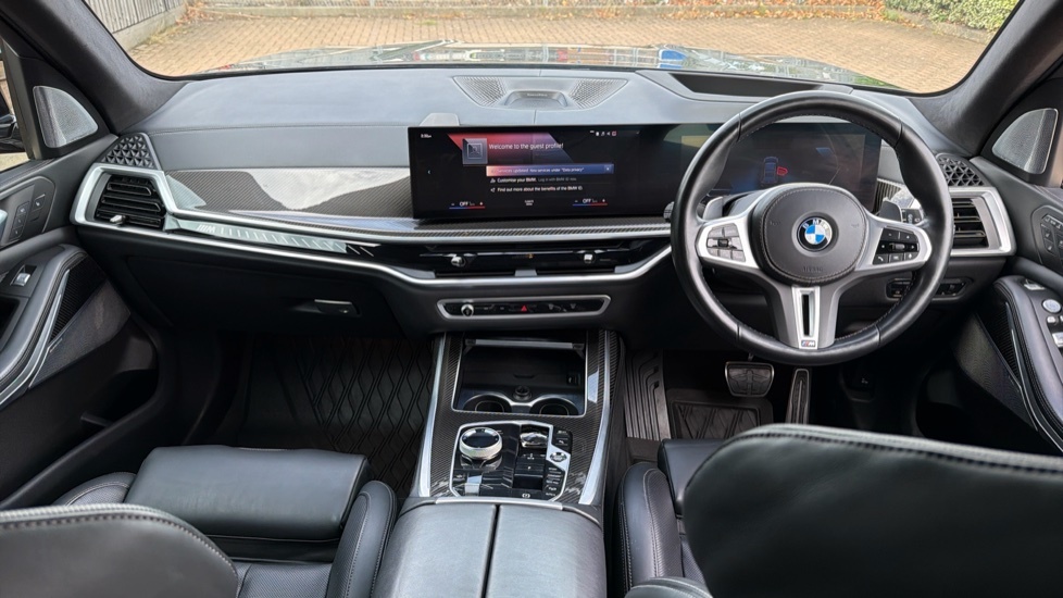 BMW X7 M60i Black #4