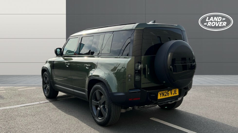 Land Rover Defender 110 S Green #2